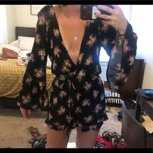 American eagle black floral romper